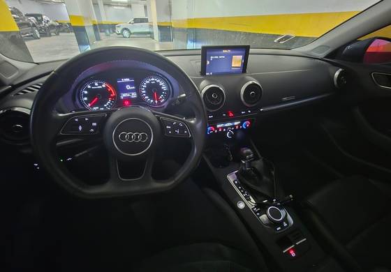 AUDI A3 1.4 TFSI FLEX SEDAN PRESTIGE PLUS 25 ANOS TIPTRONIC AUDI A3 1.4 TFSI FLEX SEDAN PRESTIGE PLUS 25 ANOS TIPTRONIC